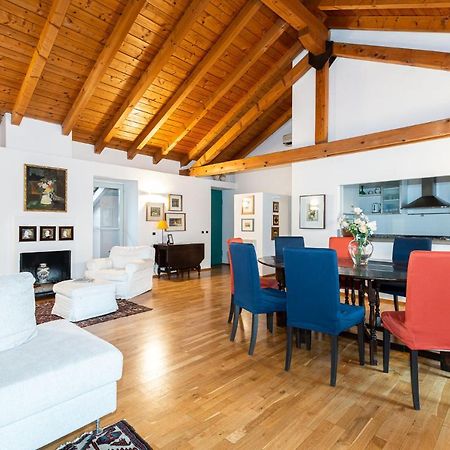 A Casa Nuccia Mansarda By Holiday Solutions Комо Экстерьер фото