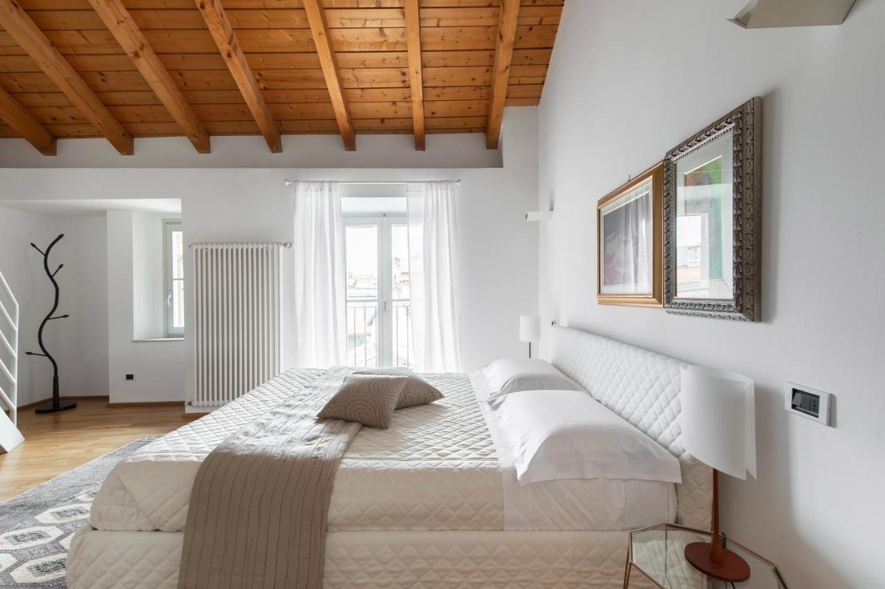 A Casa Nuccia Mansarda By Holiday Solutions Комо Экстерьер фото
