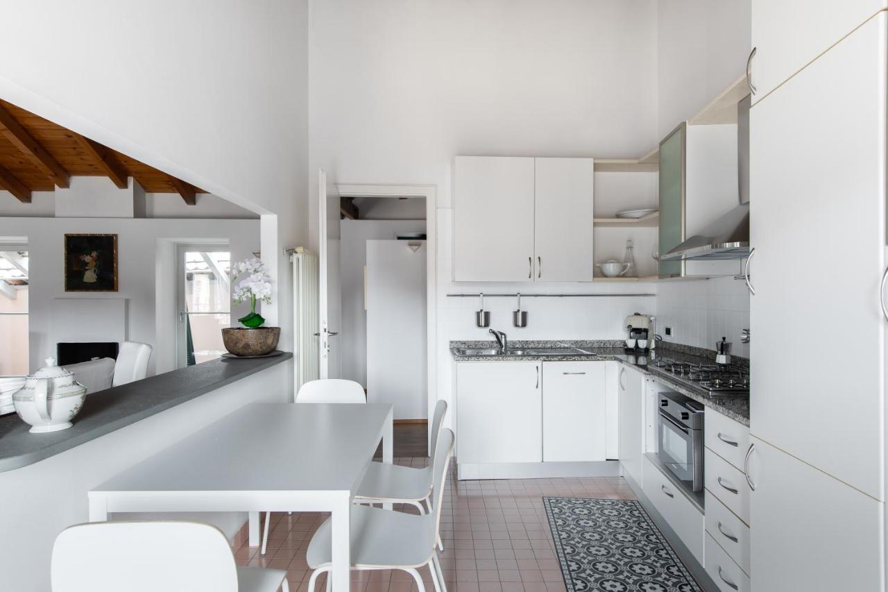 A Casa Nuccia Mansarda By Holiday Solutions Комо Экстерьер фото