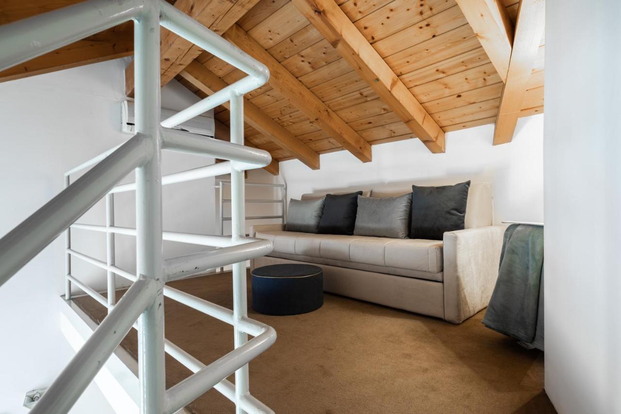 A Casa Nuccia Mansarda By Holiday Solutions Комо Экстерьер фото