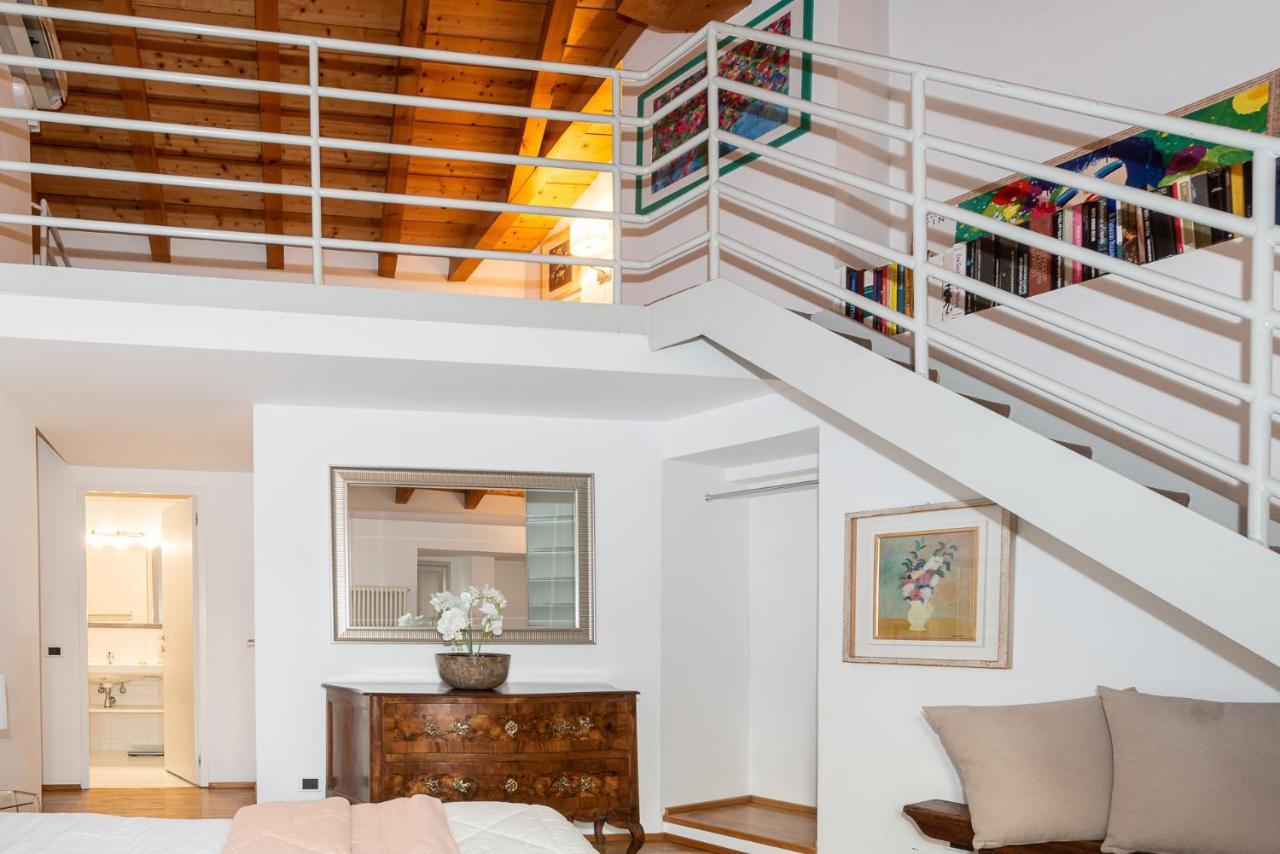 A Casa Nuccia Mansarda By Holiday Solutions Комо Экстерьер фото
