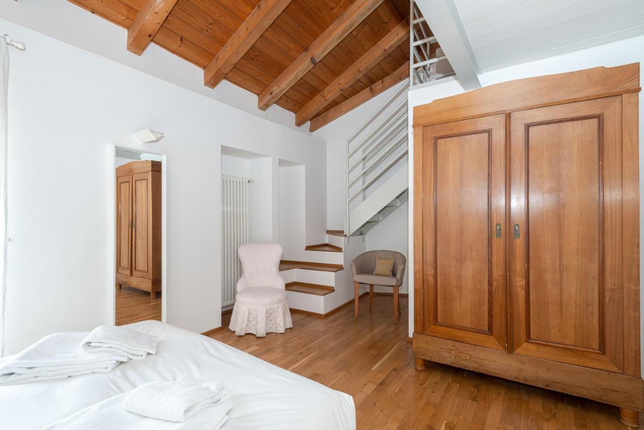 A Casa Nuccia Mansarda By Holiday Solutions Комо Экстерьер фото